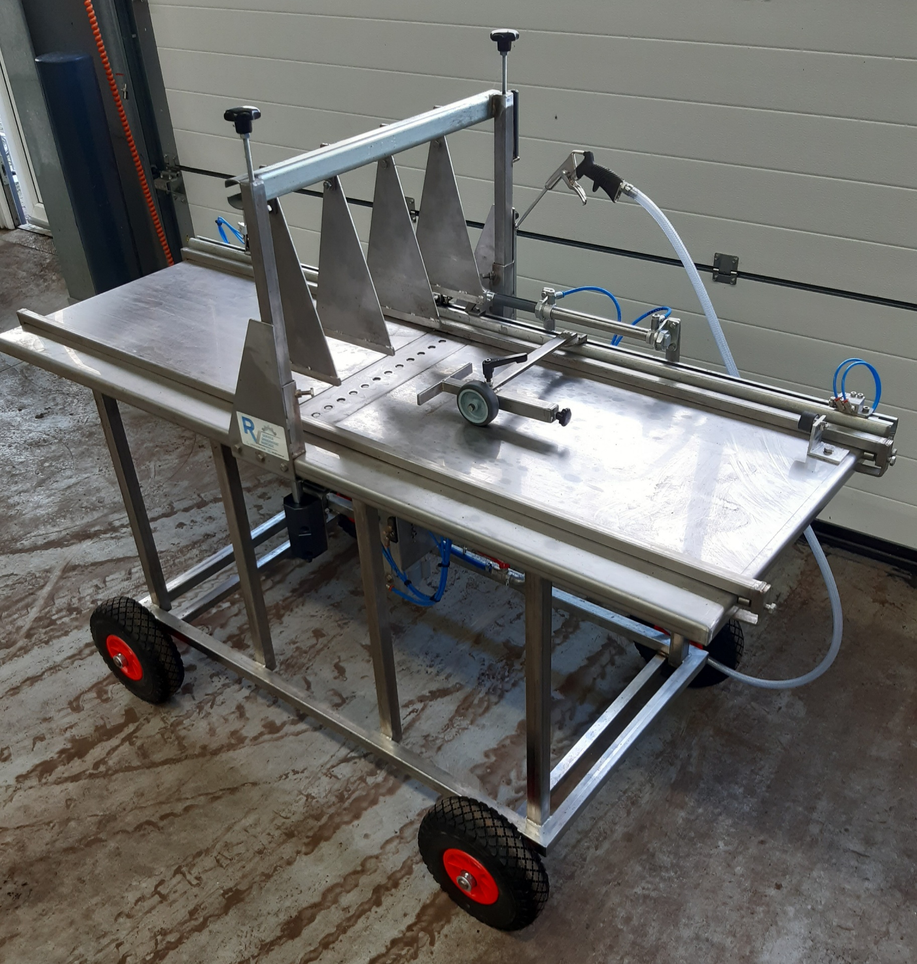 Pneumatische tray uitdrukker - foto 1